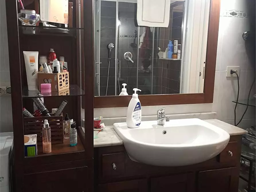 Immagine 15 di Porzione di villa in vendita  a Formia