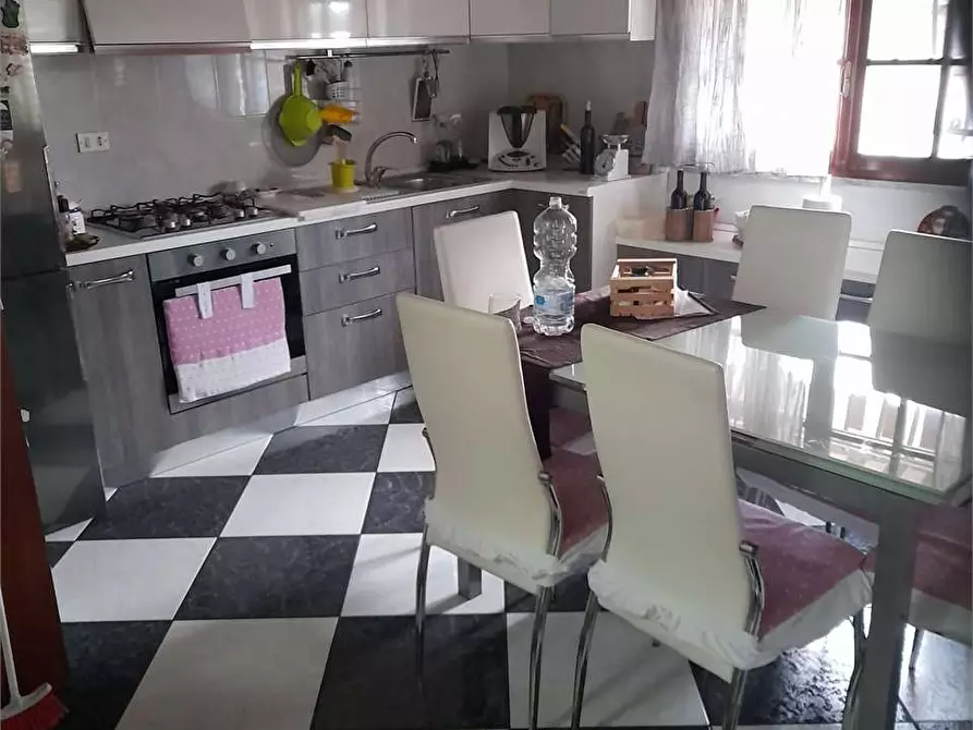 Immagine 7 di Porzione di villa in vendita  a Formia