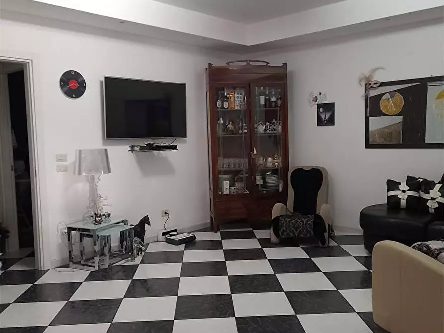 Immagine 4 di Porzione di villa in vendita  a Formia