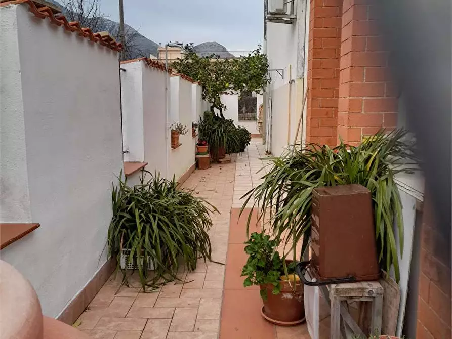 Immagine 2 di Porzione di villa in vendita  a Formia