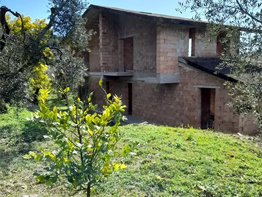 Immagine 4 di Rustico / casale in vendita  a Itri