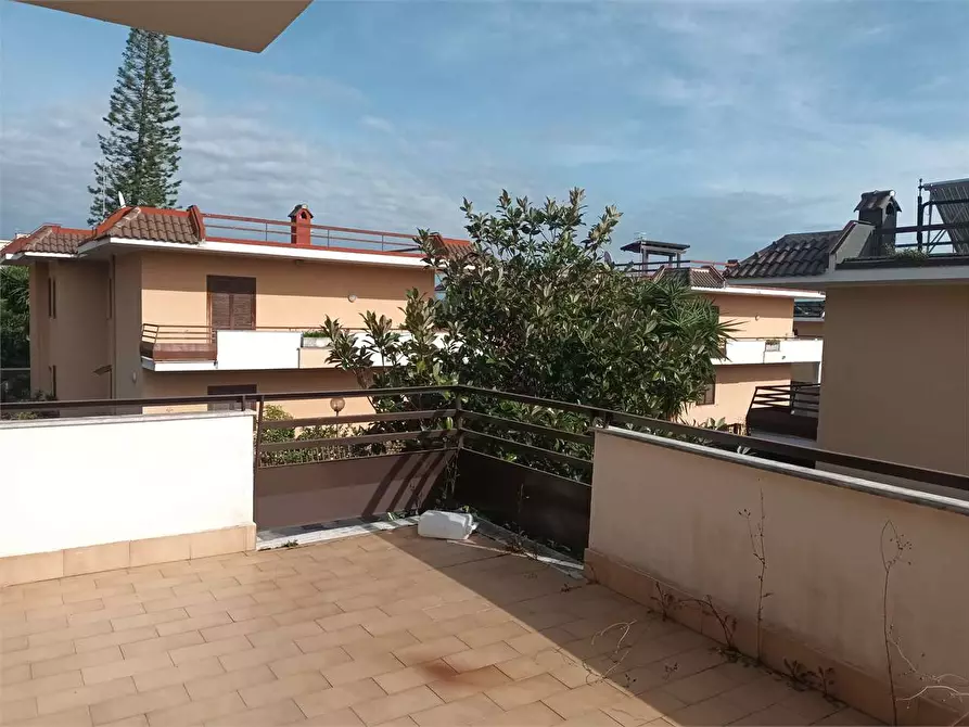 Immagine 28 di Villetta a schiera in affitto  a Formia