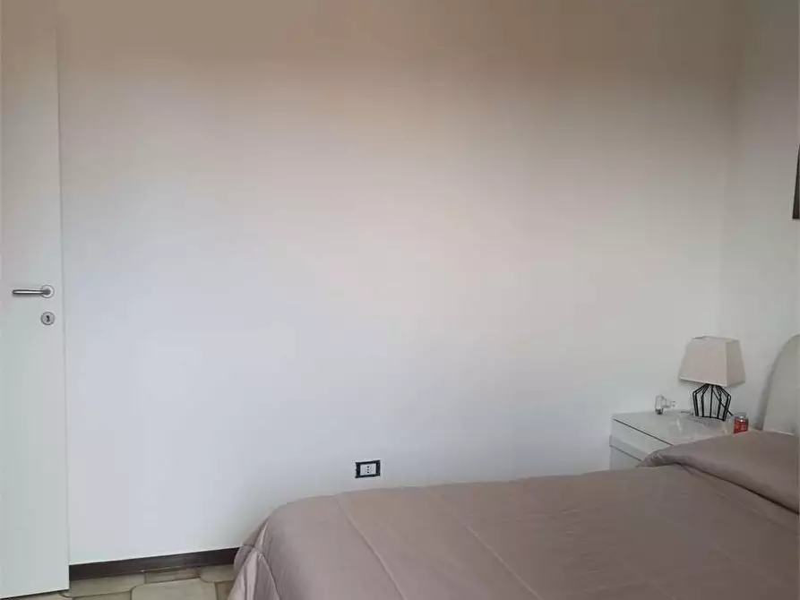 Immagine 26 di Villetta a schiera in affitto  a Formia