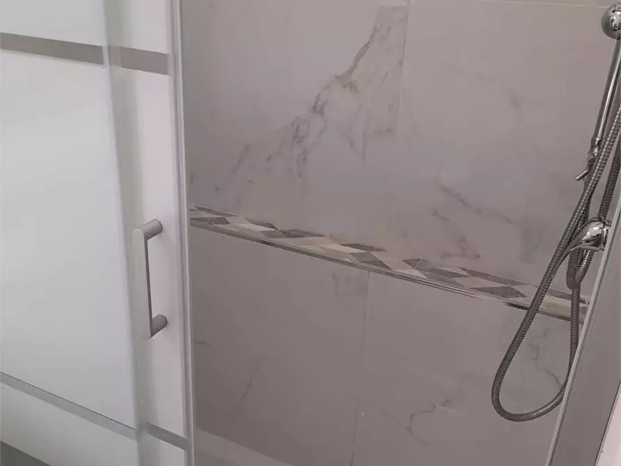 Immagine 13 di Appartamento in vendita  a Gaeta