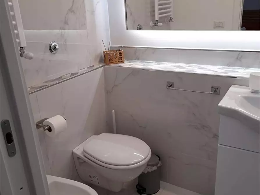 Immagine 12 di Appartamento in vendita  a Gaeta