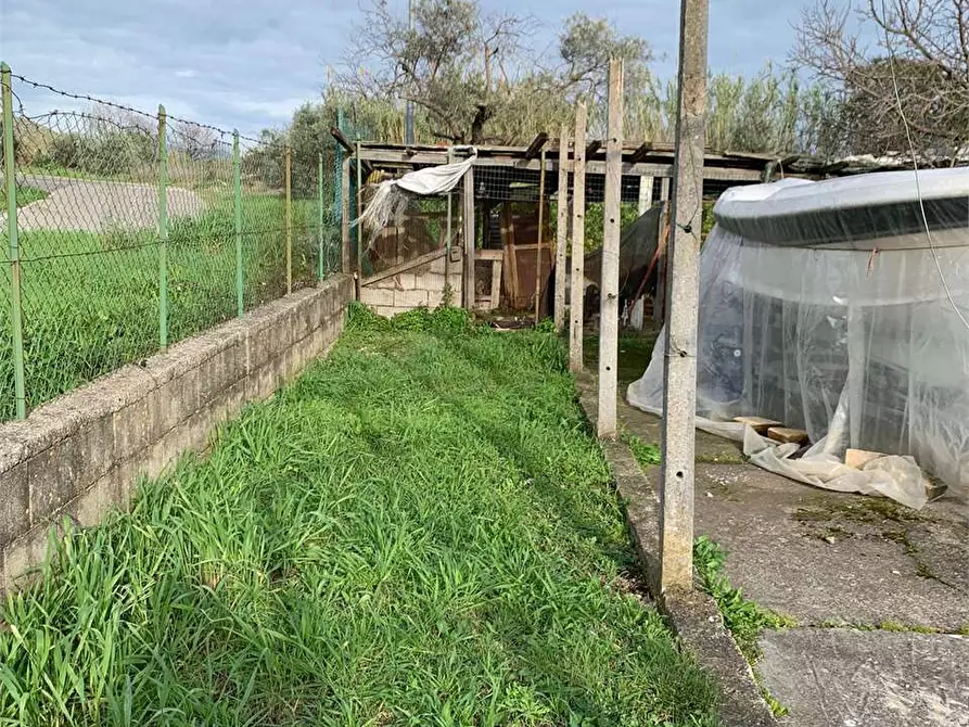 Immagine 4 di Capannone industriale in vendita  a Formia