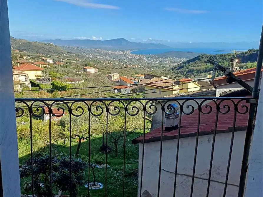 Immagine 31 di Casa indipendente in vendita  a Formia