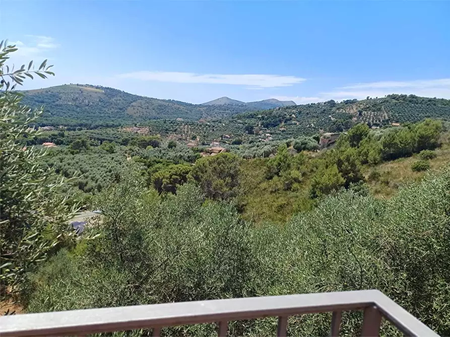 Immagine 22 di Villa in vendita  a Itri