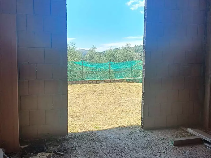 Immagine 21 di Villa in vendita  a Itri