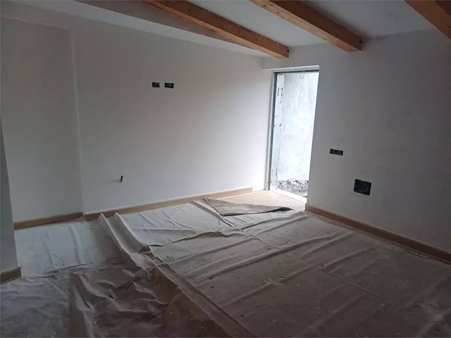 Immagine 5 di Appartamento in vendita  a Itri