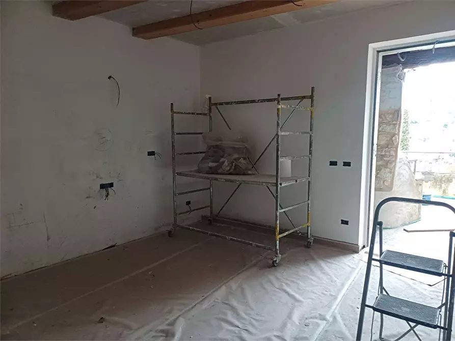 Immagine 2 di Appartamento in vendita  a Itri