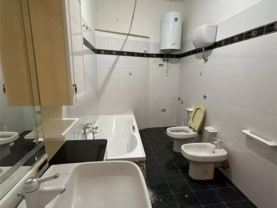 Immagine 8 di Appartamento in vendita  a Formia