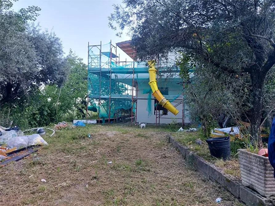 Immagine 5 di Villa in vendita  a Formia