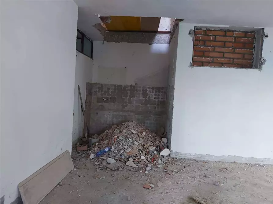 Immagine 7 di Villa in vendita  a Formia