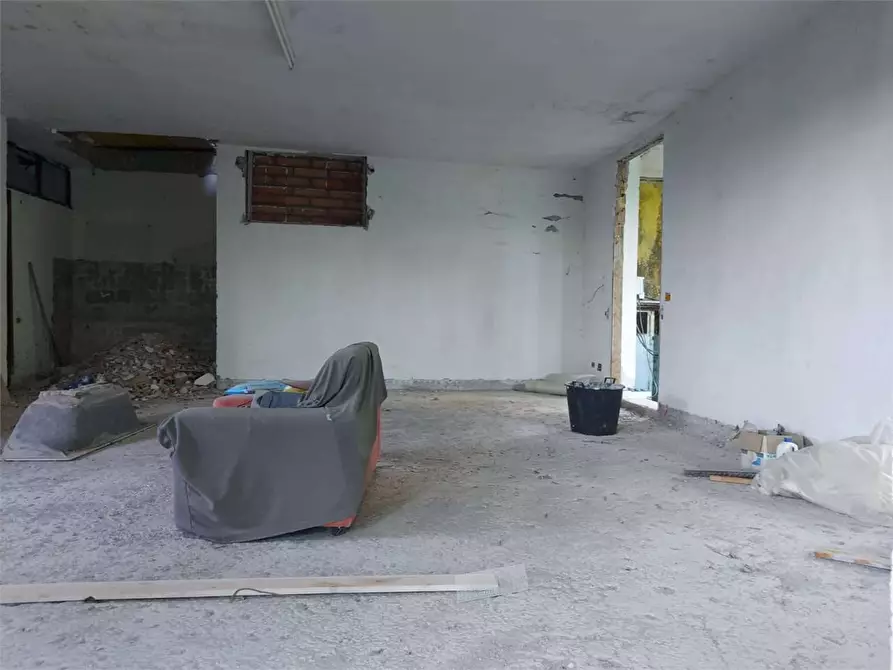 Immagine 8 di Villa in vendita  a Formia