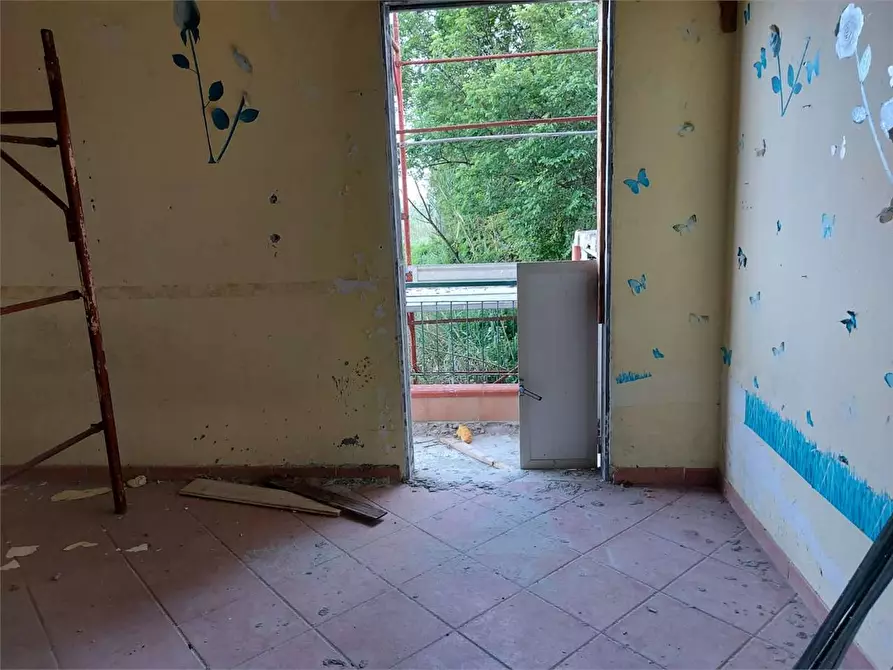 Immagine 13 di Villa in vendita  a Formia