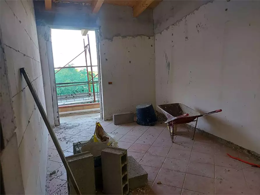 Immagine 16 di Villa in vendita  a Formia