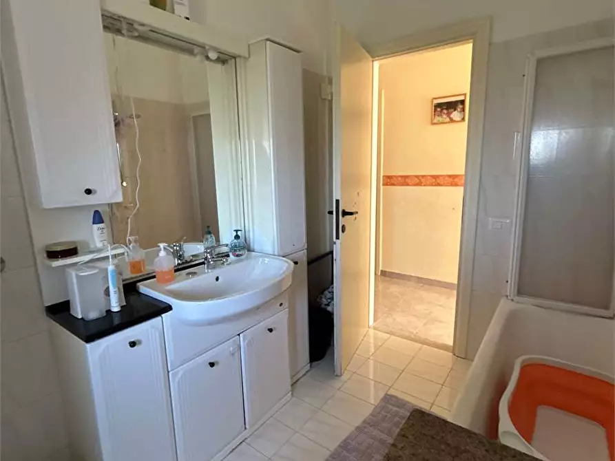 Immagine 9 di Porzione di villa in vendita  a Formia