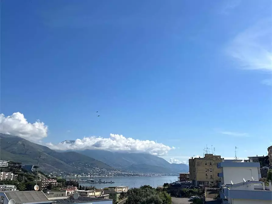 Immagine 2 di Appartamento in vendita  a Gaeta