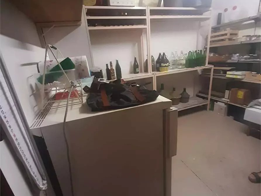 Immagine 14 di Villa in vendita  a Formia