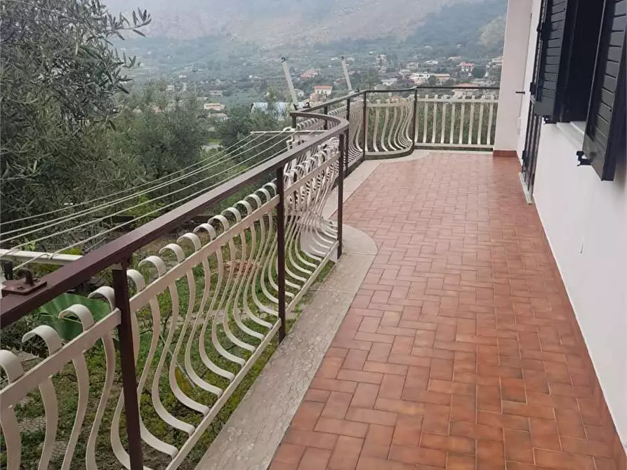 Immagine 20 di Villa in vendita  a Formia