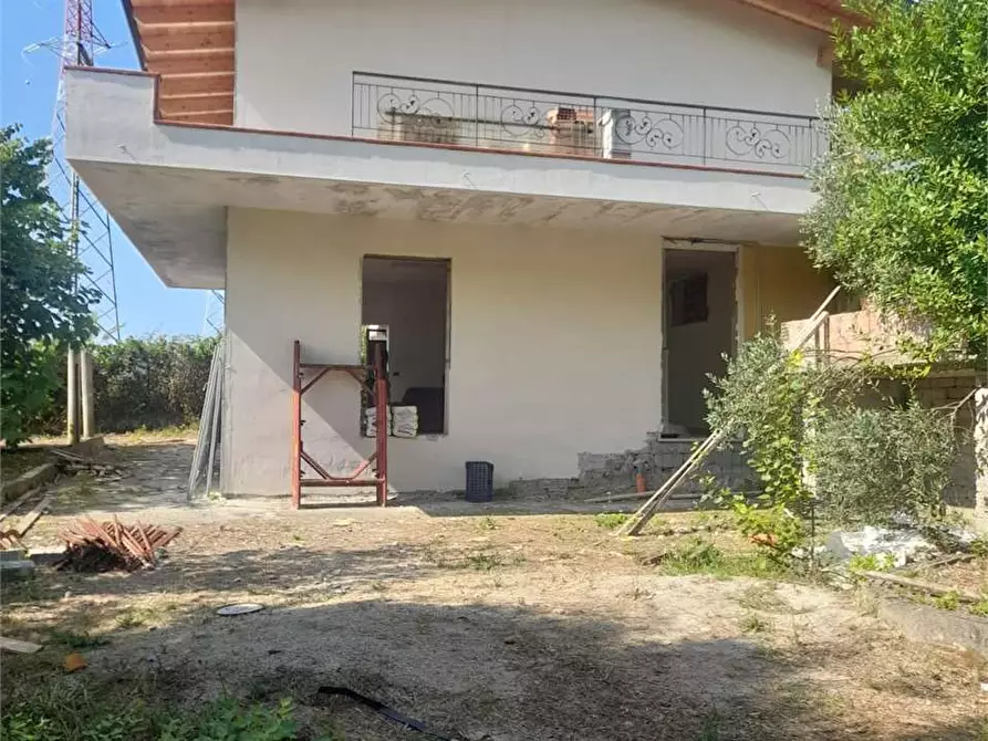 Immagine 23 di Villa in vendita  a Formia
