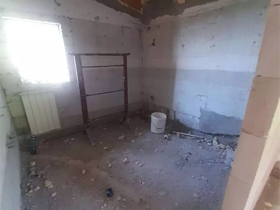 Immagine 25 di Villa in vendita  a Formia