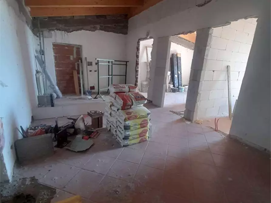 Immagine 27 di Villa in vendita  a Formia