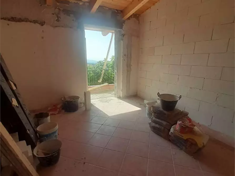Immagine 28 di Villa in vendita  a Formia