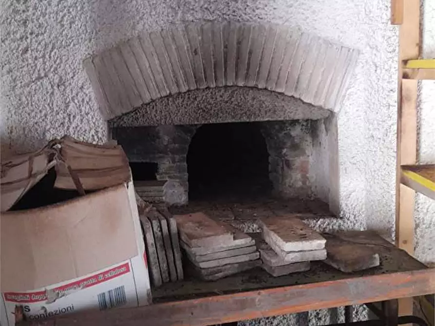 Immagine 5 di Rustico / casale in vendita  a Formia