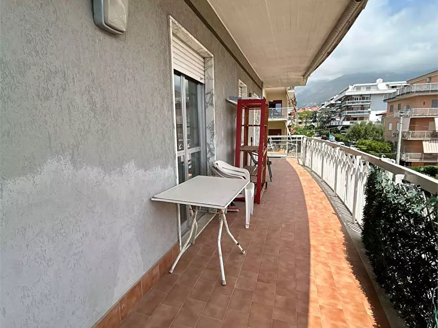 Immagine 7 di Appartamento in vendita  a Formia