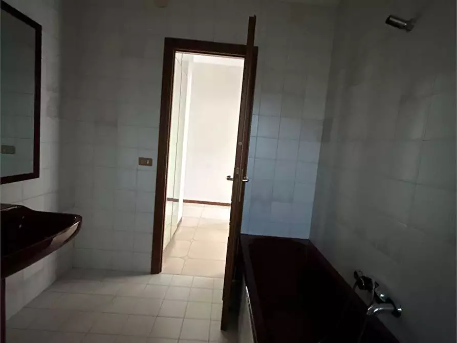 Immagine 15 di Appartamento in vendita  a Formia