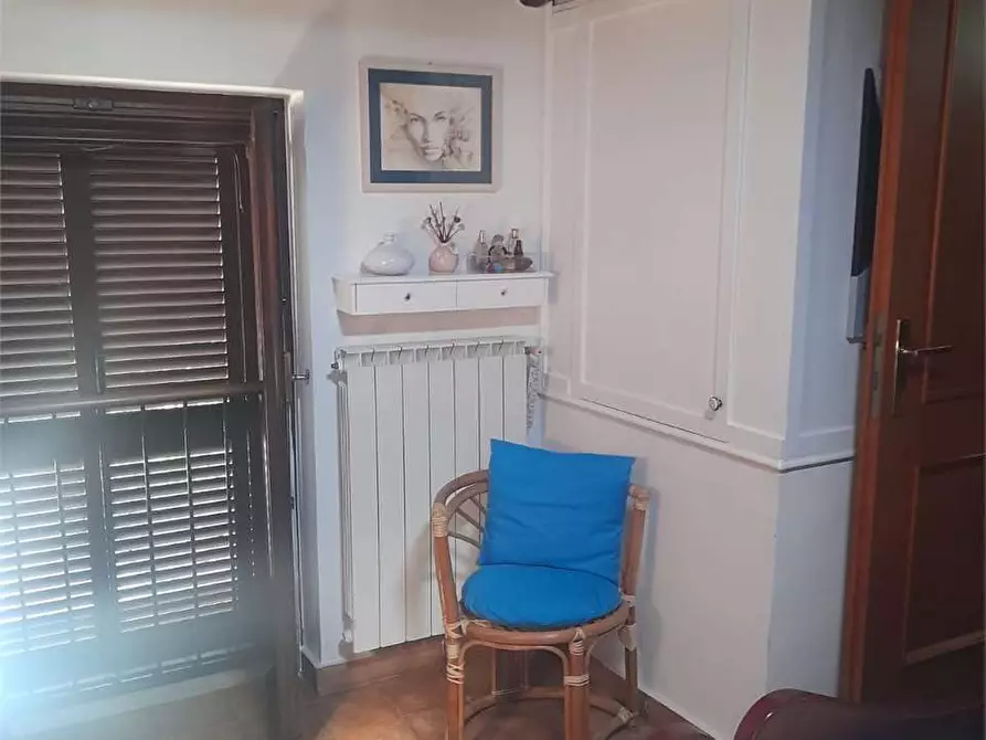 Immagine 9 di Casa indipendente in vendita  a Formia