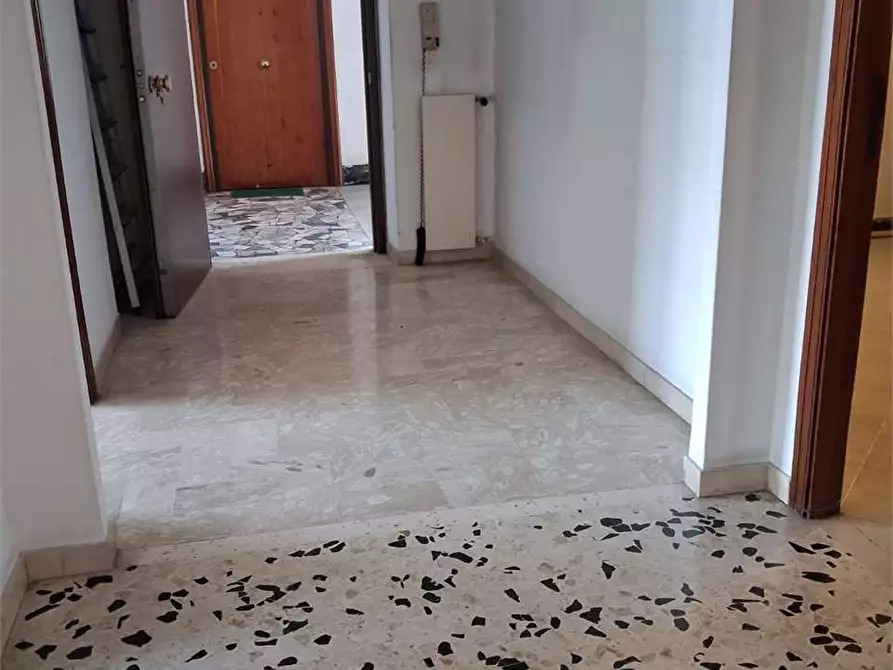 Immagine 2 di Appartamento in vendita  a Formia