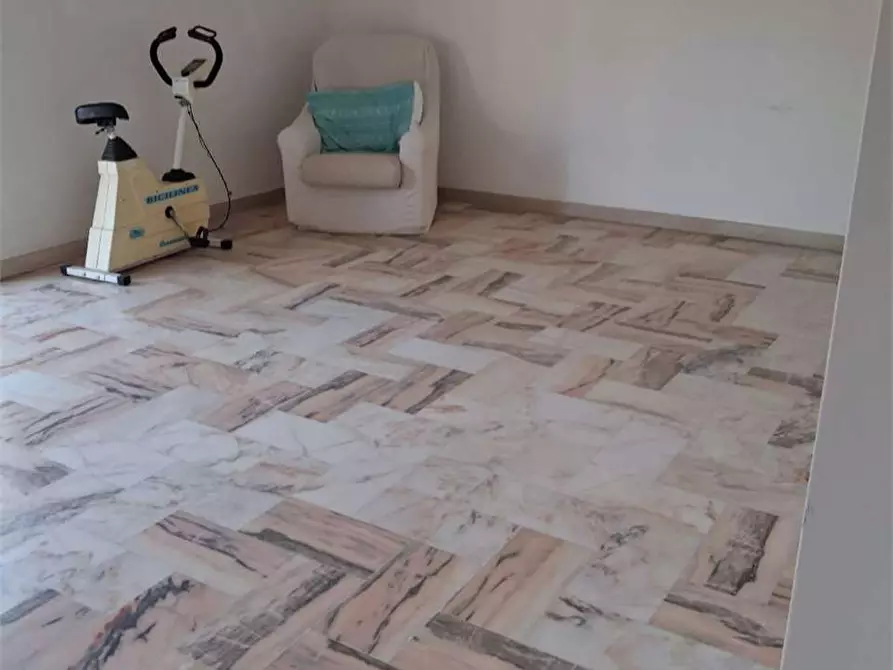 Immagine 17 di Appartamento in vendita  a Formia