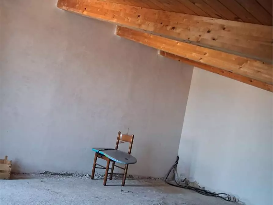 Immagine 4 di Mansarda in vendita  a Formia