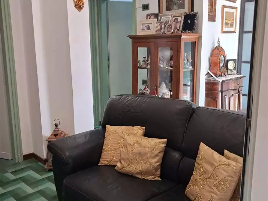 Immagine 8 di Casa indipendente in vendita  a Formia