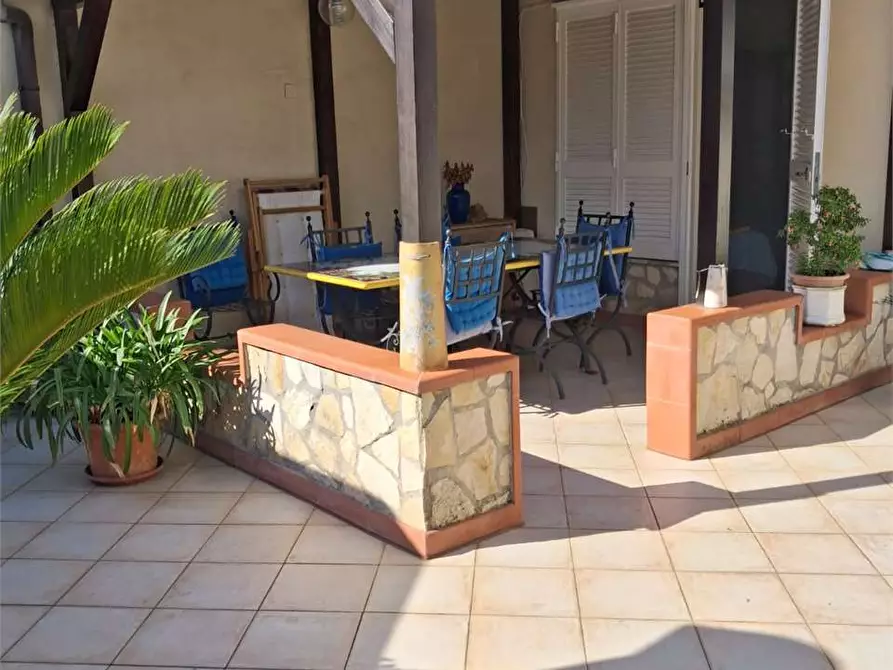 Immagine 15 di Casa indipendente in vendita  a Formia