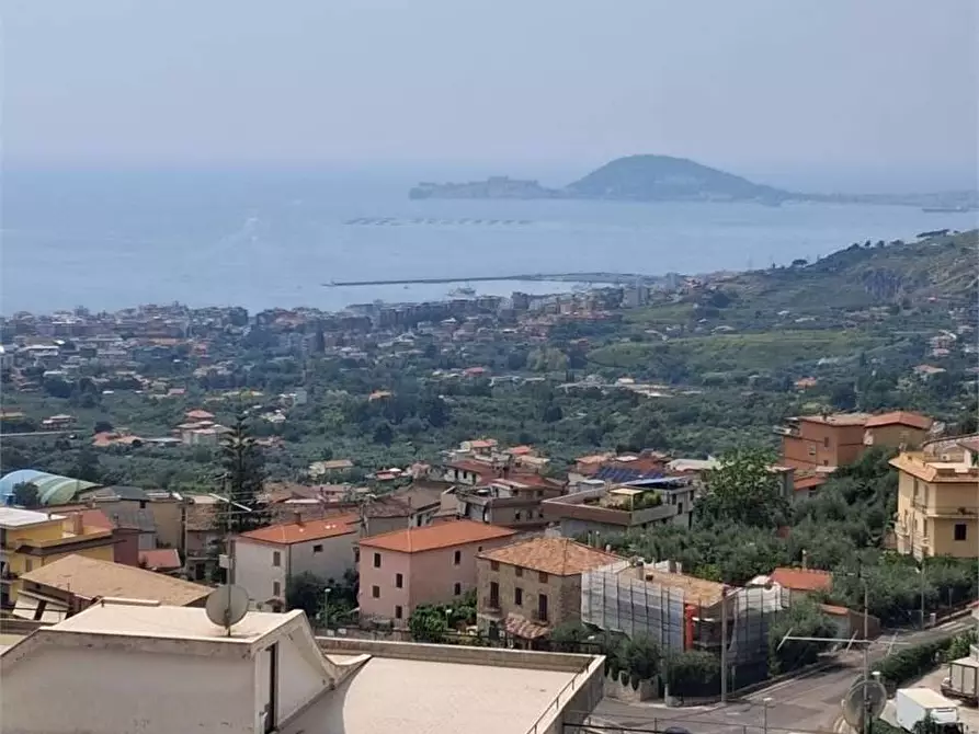 Immagine 1 di Villa in vendita  a Formia