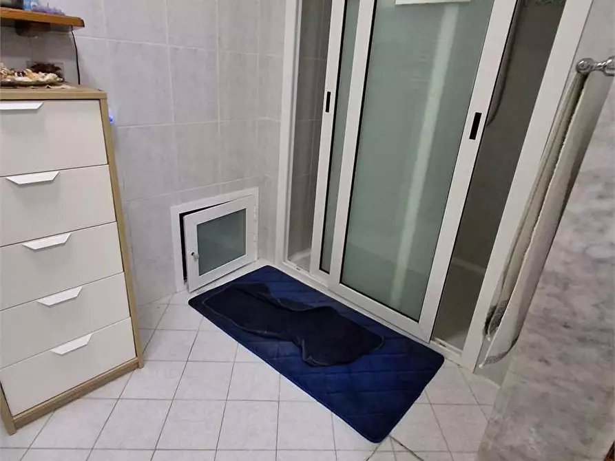 Immagine 9 di Villa in vendita  a Formia