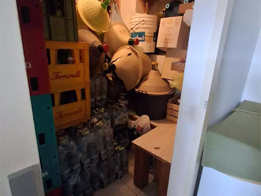 Immagine 14 di Villa in vendita  a Formia