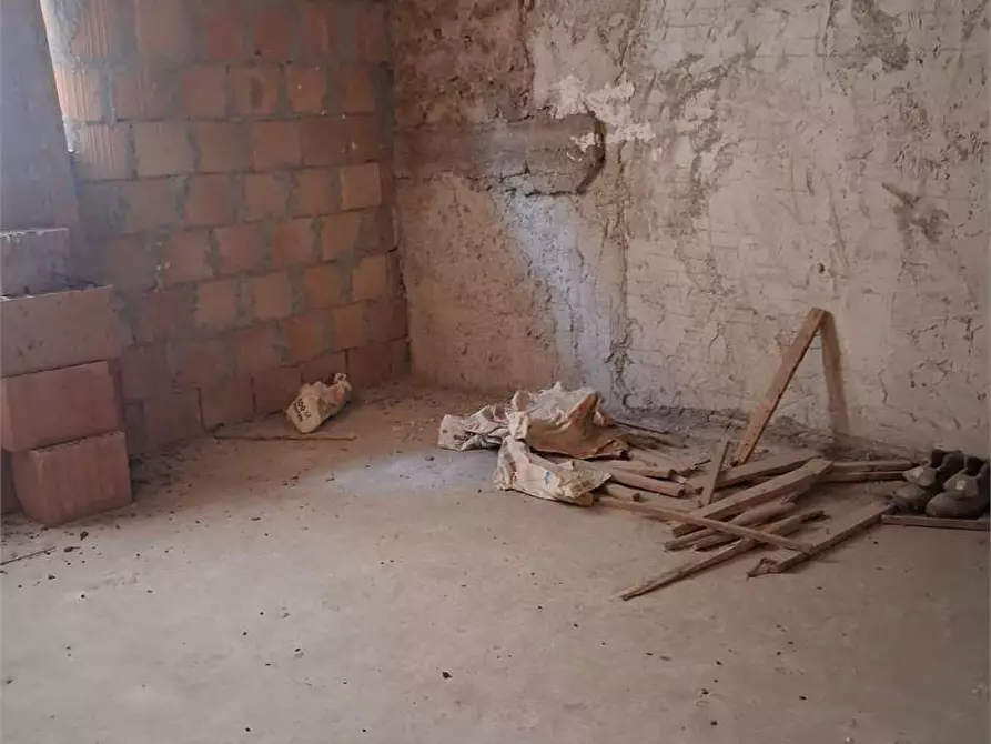 Immagine 10 di Appartamento in vendita  a Itri