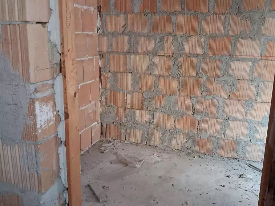 Immagine 11 di Appartamento in vendita  a Itri