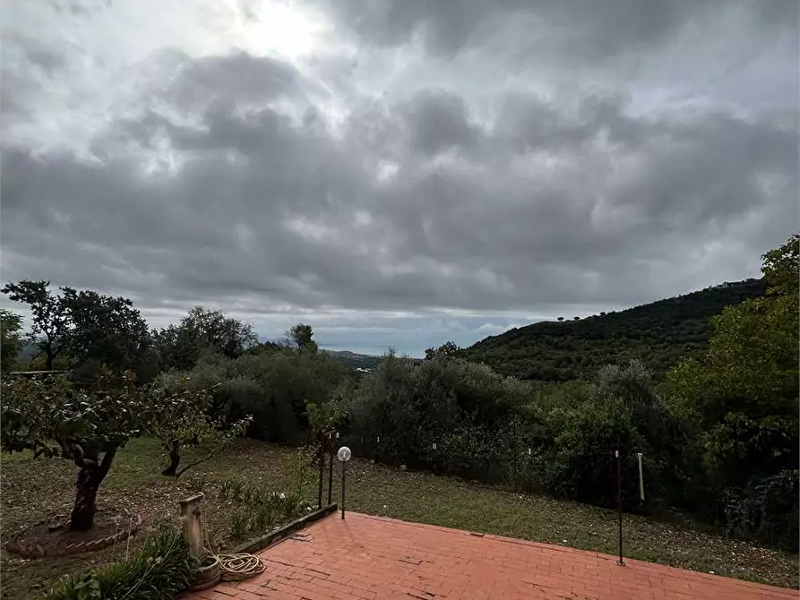 Immagine 1 di Villa in vendita  a Formia