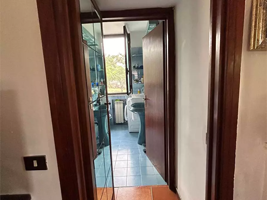 Immagine 8 di Villa in vendita  a Formia