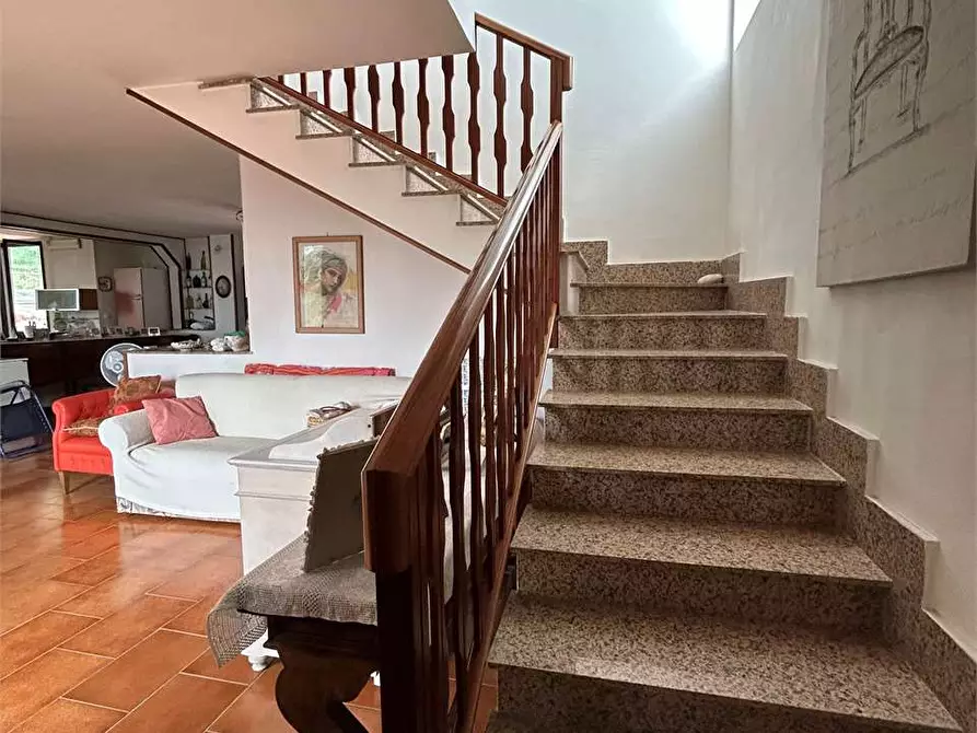 Immagine 12 di Villa in vendita  a Formia