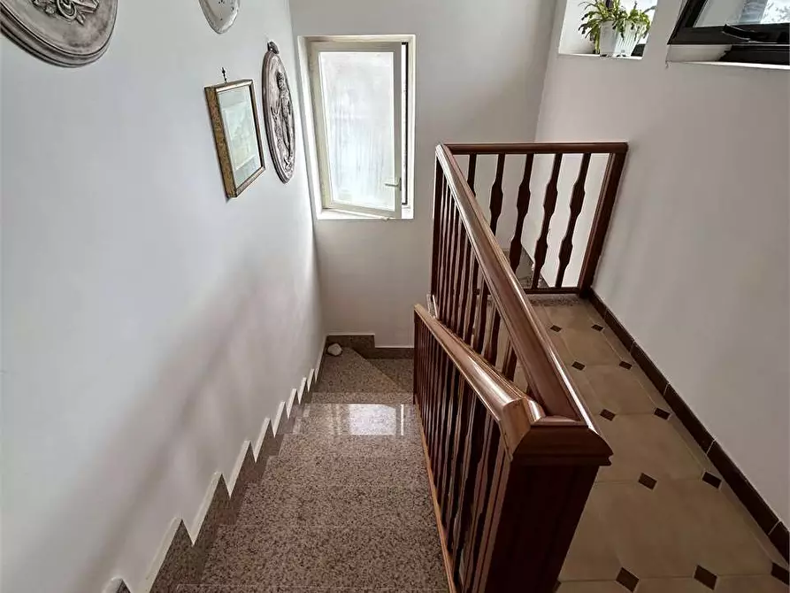 Immagine 13 di Villa in vendita  a Formia