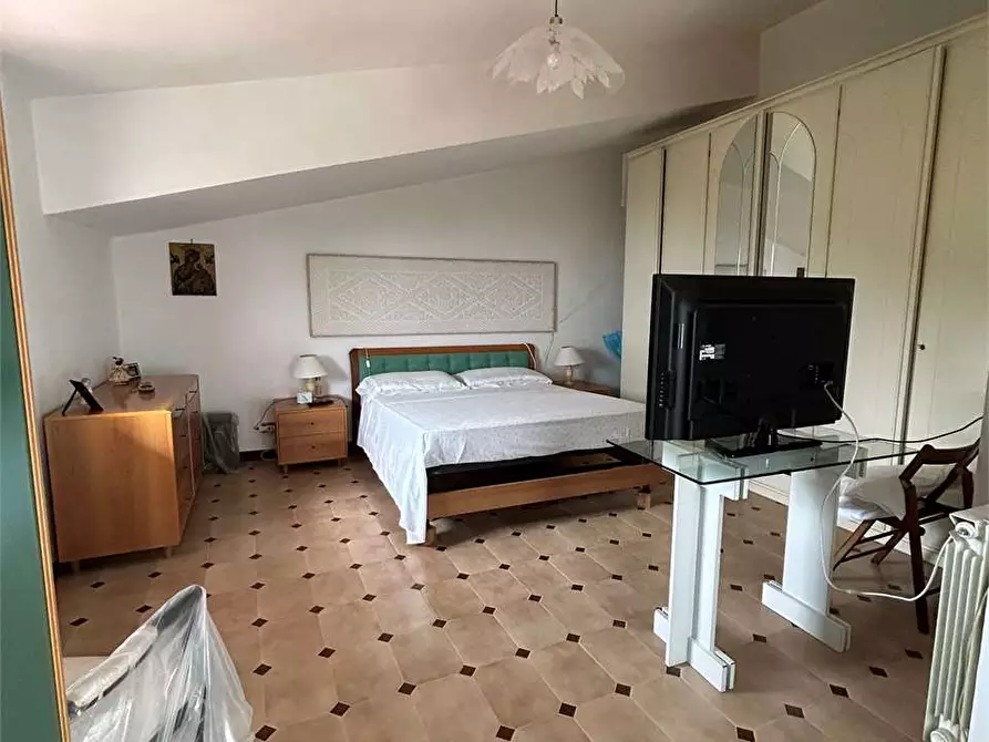 Immagine 14 di Villa in vendita  a Formia