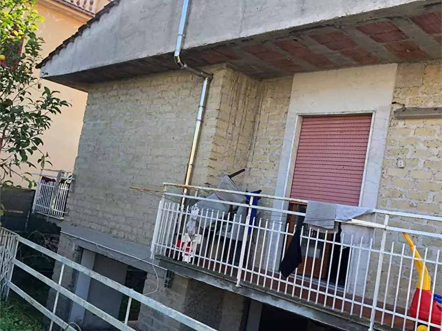 Immagine 32 di Stabile in vendita  a Minturno