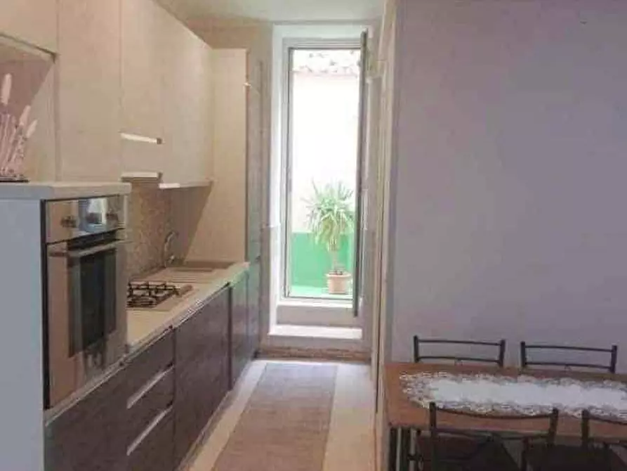 Immagine 3 di Appartamento in affitto  a Formia